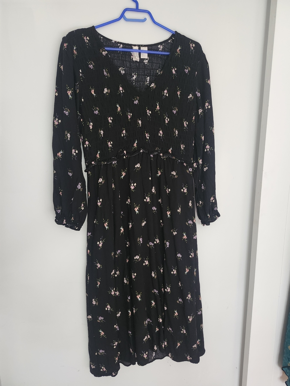 H&M Black Floral Smocked V Neck Midi Dress, Medium, Empire Waist